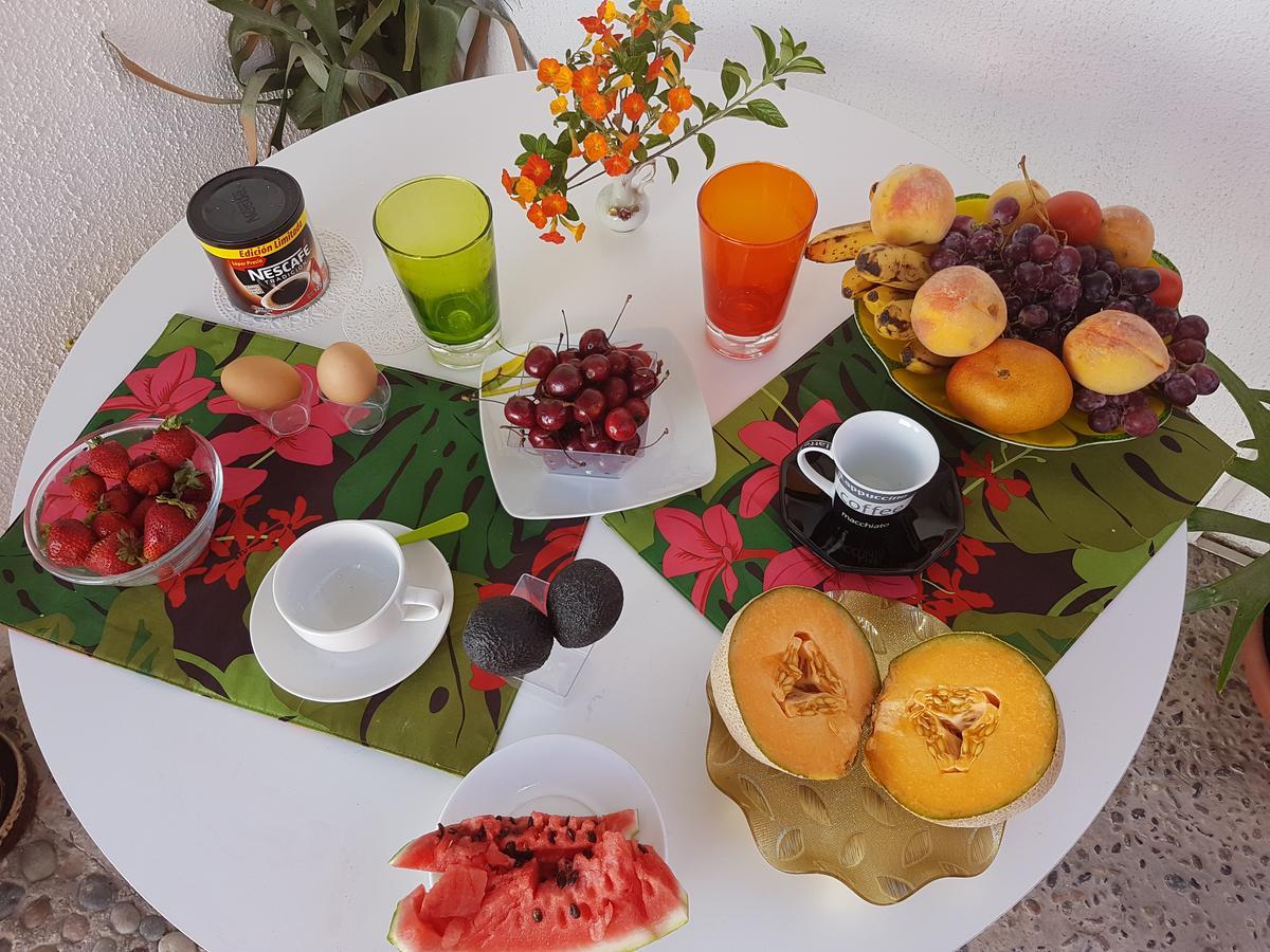 لا سيرينا Aparthotel Carmona الغرفة الصورة