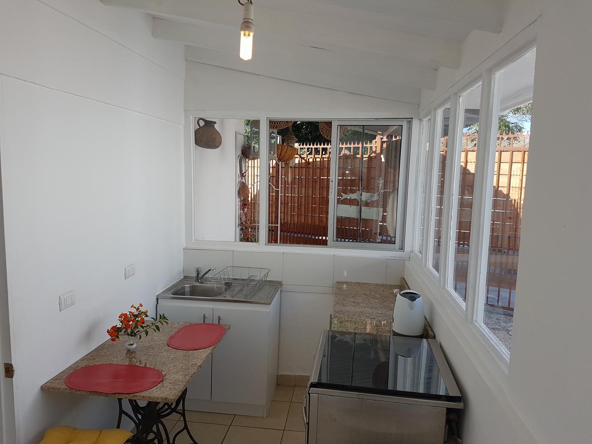 لا سيرينا Aparthotel Carmona الغرفة الصورة